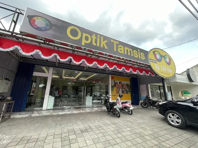 Cara Memilih Optik Terpercaya untuk Kesehatan Mata Anda — 7 Tanda yang Harus Dicek